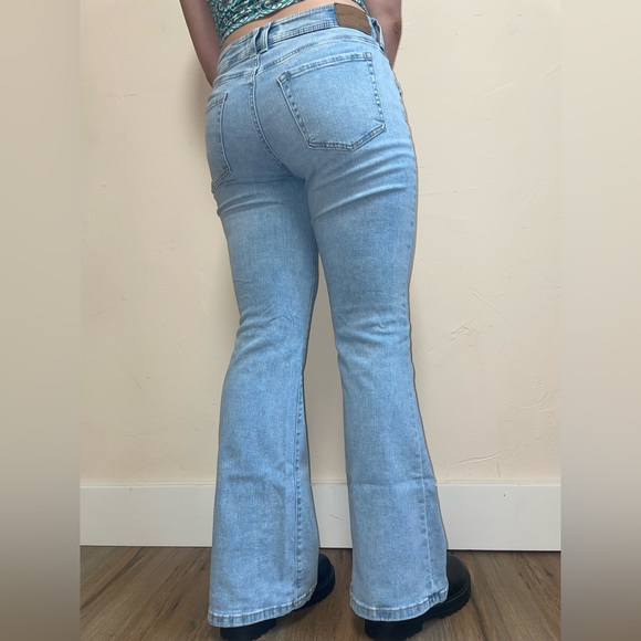 Light-Wash Flare Low-Rise Jeans - Picture 2 of 2